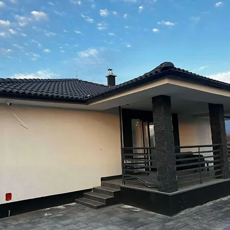 4-bed Retreat - Bbq Garden & Stunning Views Kosice